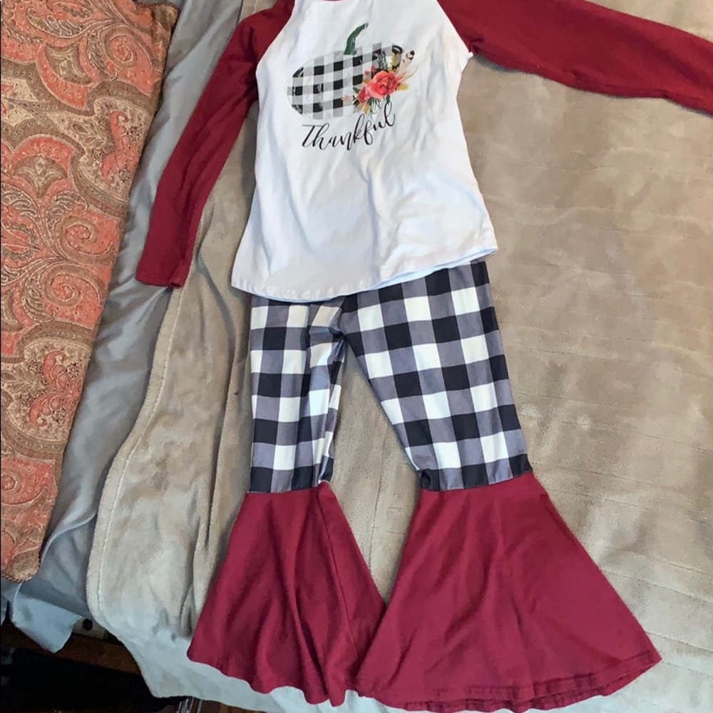 Thanksgiving bell bottoms outfit